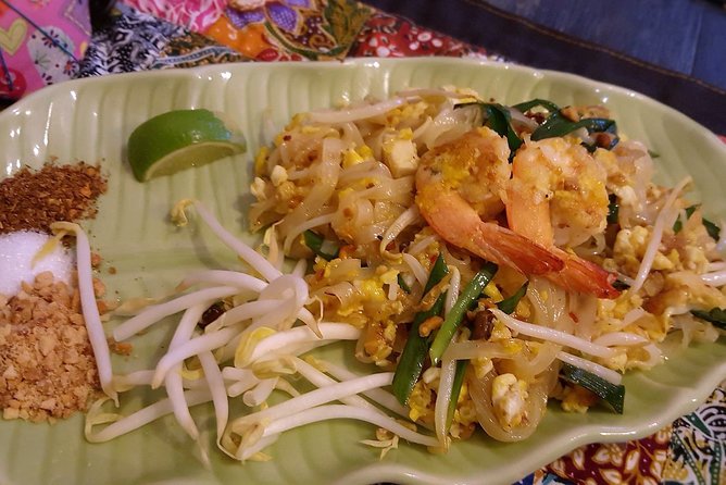 Silom Thai Cooking Experience with Market Visit - Your Small-Class Studio Session and Five-Dish Lineup
