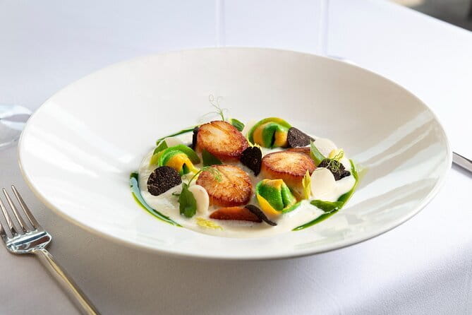 Sirocco: A Rooftop Culinary Journey at Lebua - The dinner deal: 3 courses vs a 5-course chef tasting