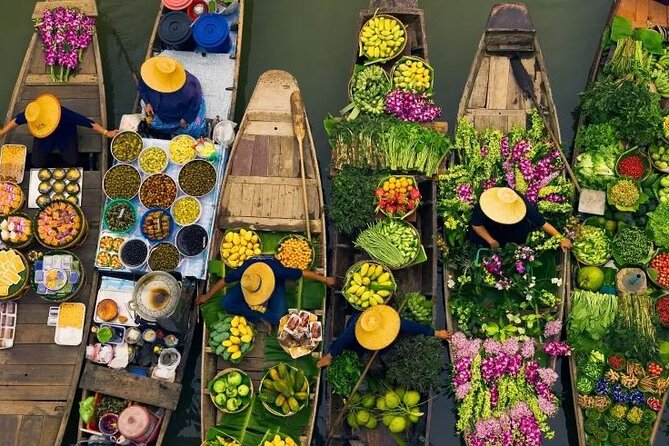 Small Group Railway Market and Floating Market - Mae Klong Railway Market: the train that changes everything