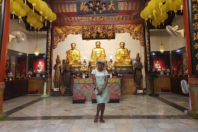 Small-Group: Unseen Bangkok's Chinatown Walking Tour - Temples, shrines, and community places that feel more real than tourist stops