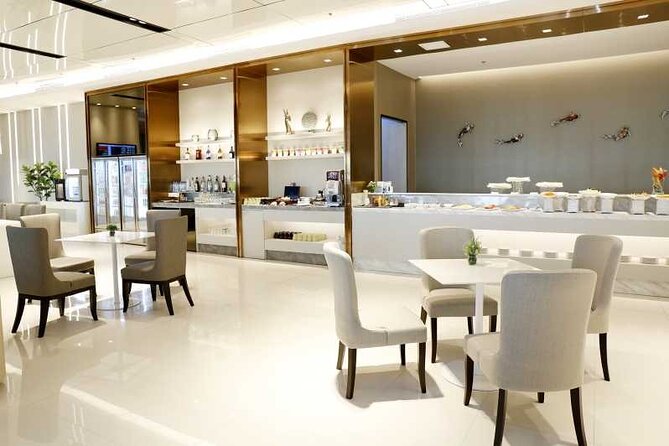 Suvarnabhumi Airport 2-Hour Miracle Lounge Access - Timing is the whole game: your two-hour window begins at entry