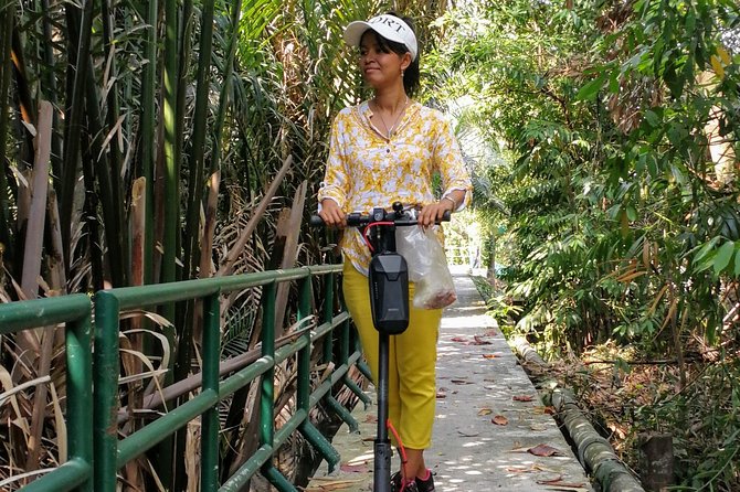 Take a E-Scooter Ride in Bangkok's Jungle - Wat Bang Nam Phueng Nok and the Ganesh Shrine Stop