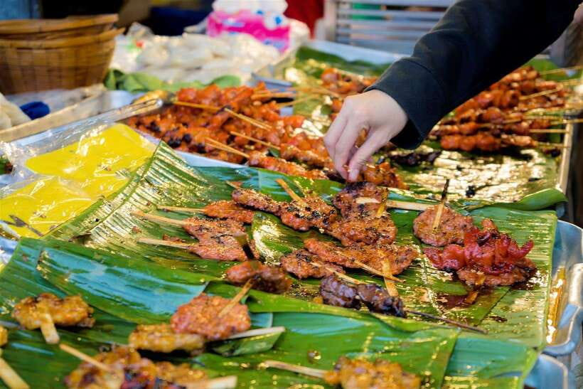 Taste of Bangkok: A 3-Hour Chinatown Food Feast - Pace, walking, and who this tour suits