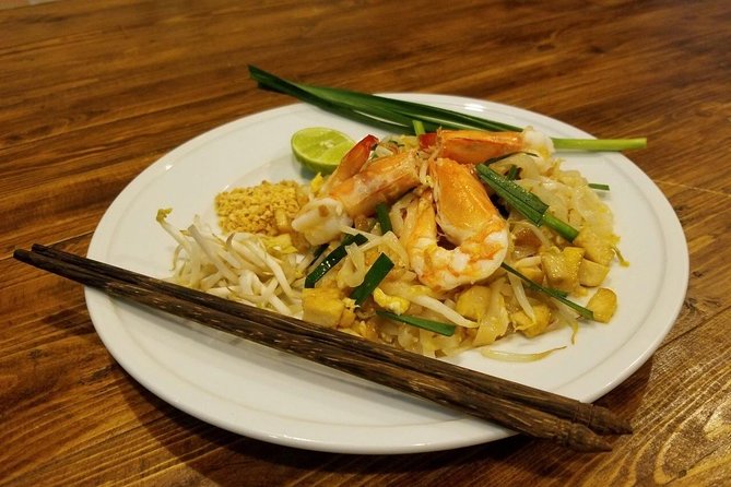 Thai Cooking Class at Tingly Thai Cooking School in Bangkok - Wat Kheak fresh market: why the ingredient walk is the real lesson