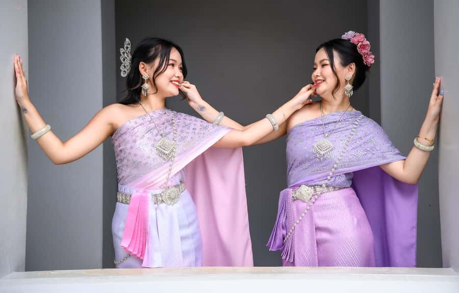 Thai Costume Photographer at Wat Arun/Pho in Bangkok - Planning your timing: how to make the rest of your Bangkok day work
