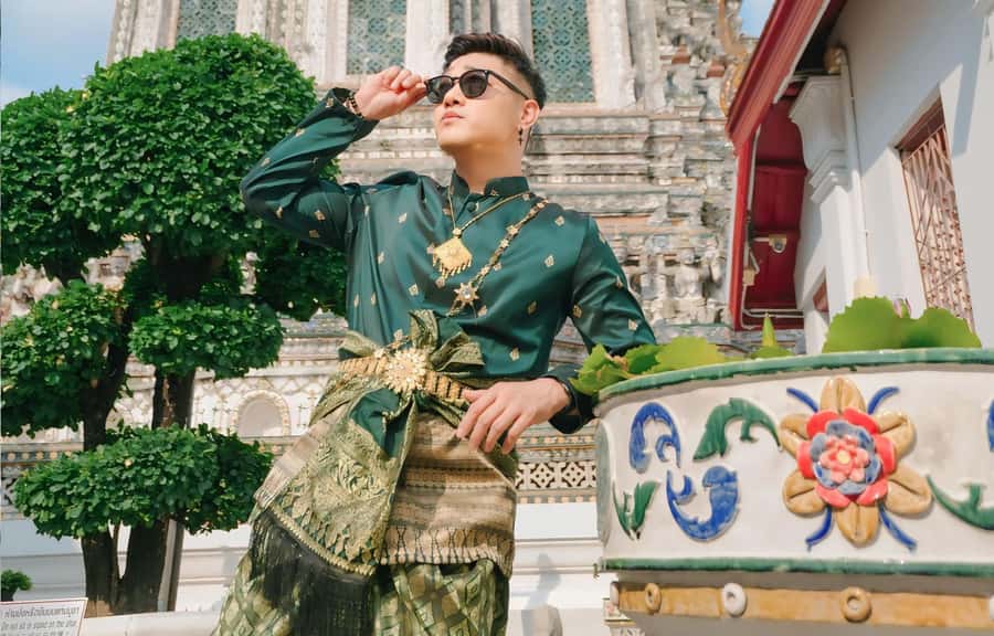 Thai Costume Photographer at Wat Arun/Pho in Bangkok - Who this photoshoot suits best