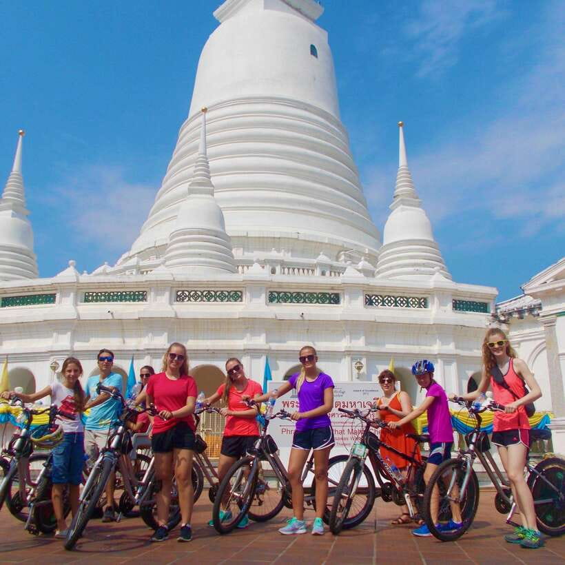Thai culture and Bangkok local life guided bike tour - Talat Noi and the Chinese shrine pause that sets the tone