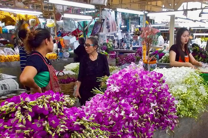 Thai Culture and Local Life 4- Hour Bangkok Bike Tour - Bike Skills, Curbs, and Why Easy-Going Still Needs Confidence