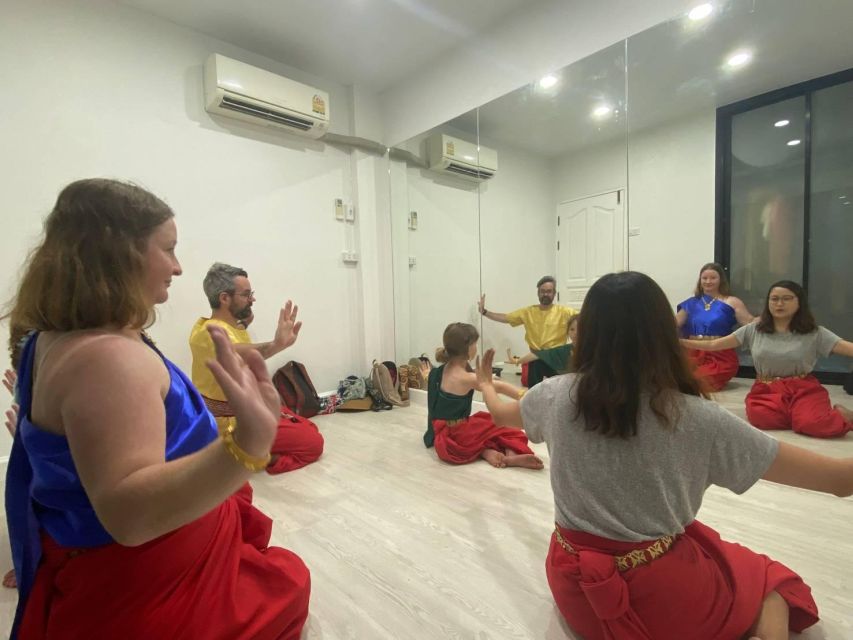 Thai Dance Class - Price of $70 for a Thai dance class: what you are really paying for