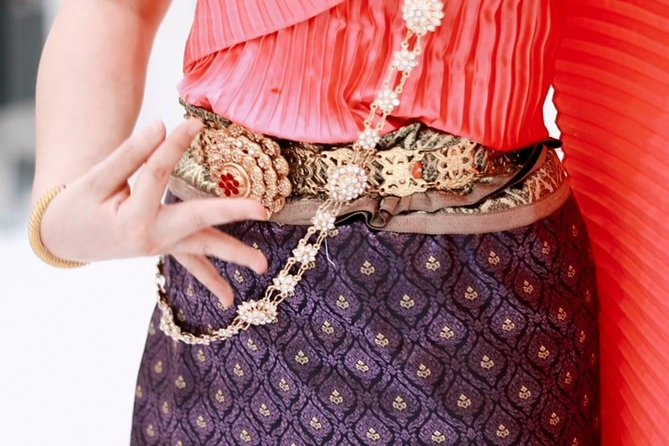 Thai Dance Class at Wat Arun - Who should book this Thai dance class at Wat Arun