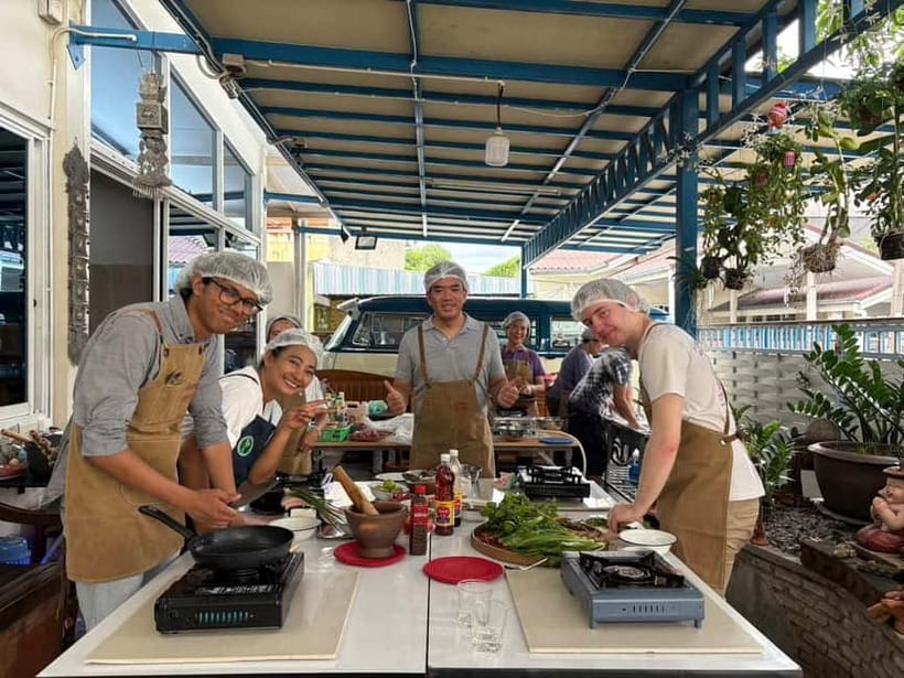 Thai Herbal Cooking Class & Market Tour in Bangkok - What You Cook Each Day, From Tom Yum to Som Tum