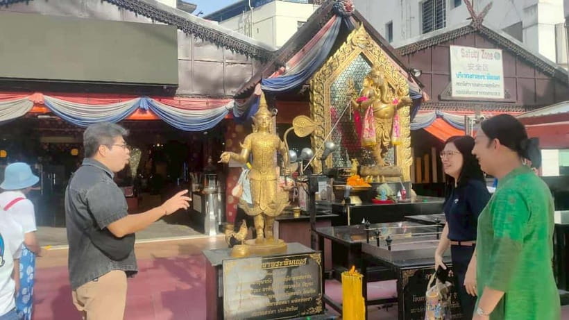 Thai Herbal Cooking Class & Market Tour in Bangkok - Getting to MRT Huai Khwang Exit 4 and Timing Your Morning