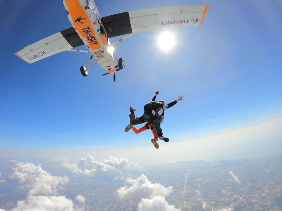Thailand: Tandem Skydive Over Bangkok & Pattaya - Video and photos: how to get footage you’ll actually want to watch