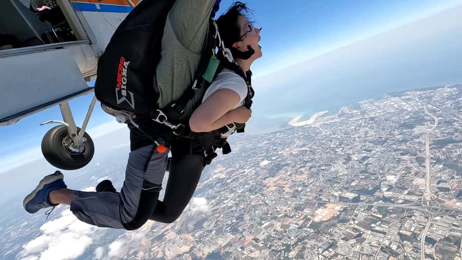 Thailand: Tandem Skydive Over Bangkok & Pattaya - Certificates and the “I did it” feeling
