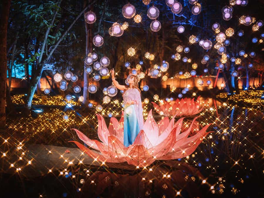 The Lens: Once-a-Year Moment at Na Satta Park Light Festival - Damnoen Saduak Floating Market: photos from the water, reality on the water
