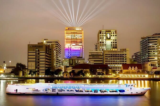 The Luxury White Cruise Experience - Free wine and beer: the included-drink advantage