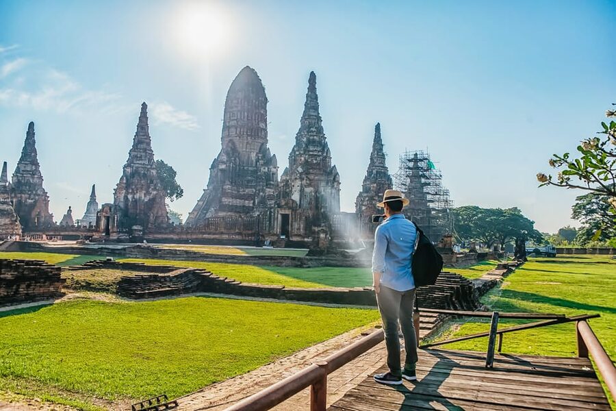 The Old Siam: Ayutthaya Temples Small Group Tour with Lunch - Wat Chaiwatthanaram: Khmer-Influenced Beauty and Photo Time