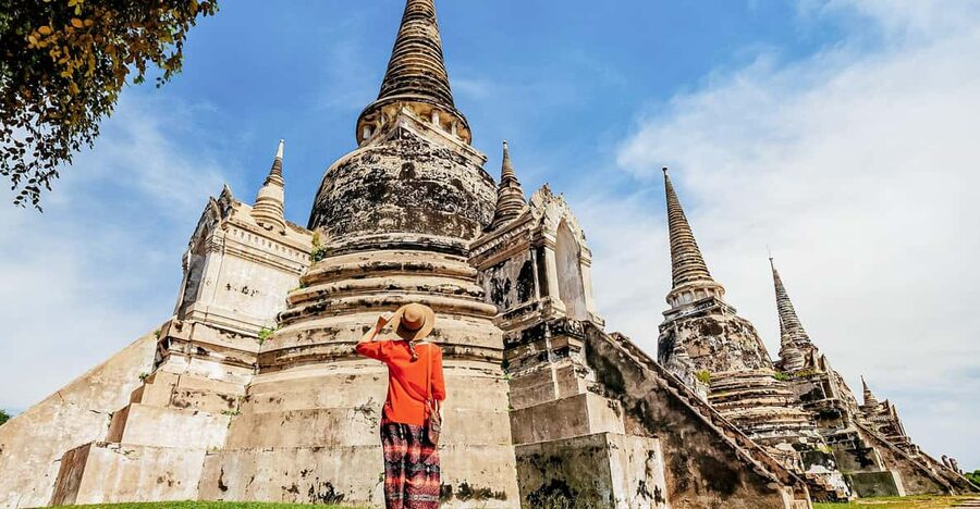 The Old Siam: Ayutthaya Temples Small Group Tour with Lunch - Wat Phra Sri Sanphet: Royal-Palace Power in Temple Form