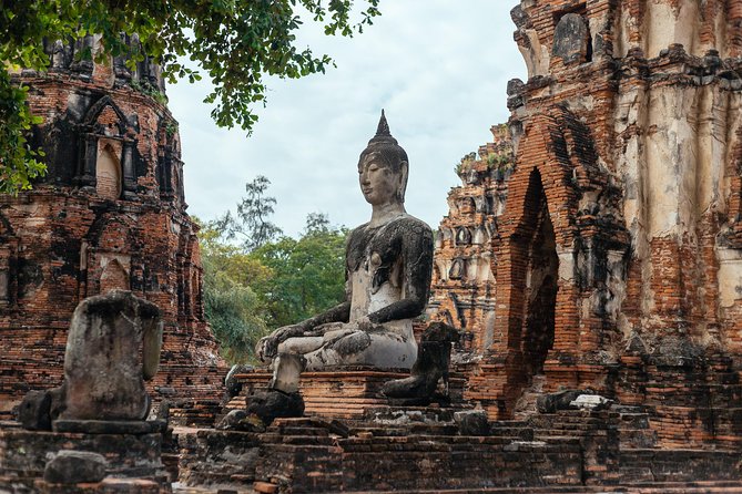 The Ultimate Ancient city of Ayutthaya Private Day Trip - Wat Mahathat: The Buddha Head in the Bodhi Tree