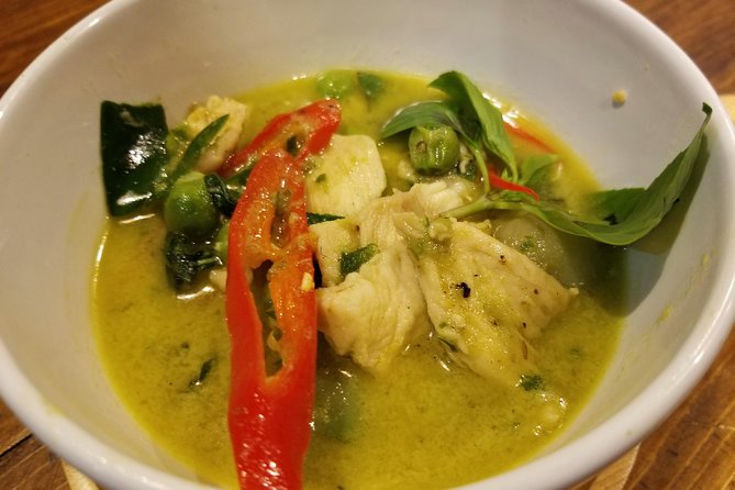 Tingly Thai Cooking Class with Morning Market Tour - Key things that make this Bangkok class work