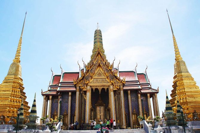 Top Highlight Bangkok Sights. Walking tour with Fun Local Guide! - Meeting point and the easiest end to your day