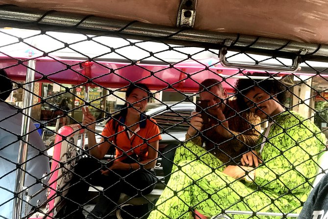 Tuk Tuk Bangkok Private Tour: WW2 Pad Thai, 360-Viewpoint, Chinatown (Pickup) - Sao Chingcha (Giant Swing): photos plus quick context