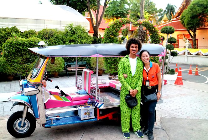 Tuk Tuk Bangkok Private Tour: WW2 Pad Thai, 360-Viewpoint, Chinatown (Pickup) - Wat Saket and the Golden Mount viewpoint you can actually do