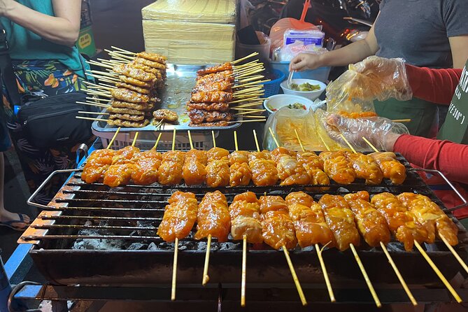 Tuk-tuk Private Tour in Bangkok by Night with Chinatown meal - Wat Pho stop: Thailand’s giant Buddha image collection