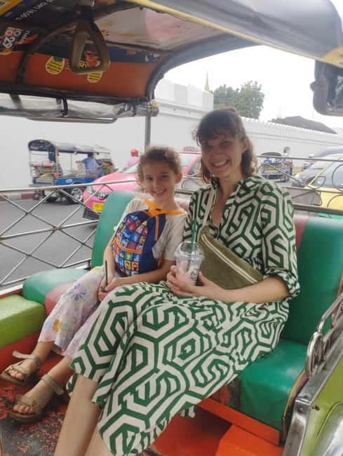 Tuk-Tuk Tales: Bangkok Private Tour - Afternoon itinerary: Flower Market, rooftop drinks, and Chinatown street-food tasting
