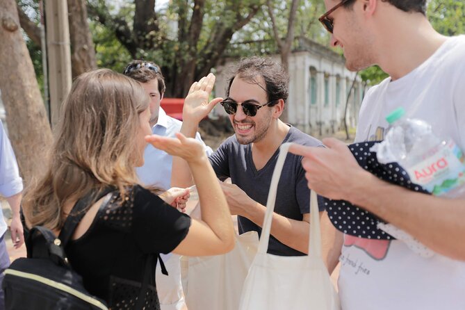 Unseen Bangkok Tour with Detective Game - The Lady of Kudichin - Getting Oriented at Wat Kanlayanamit and Launching Your Case