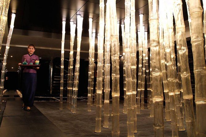 Vertigo TOO Sky Bar: Unlimited Drinks & Spectacular Views - The atmosphere, DJ music and the indoor starry ceiling