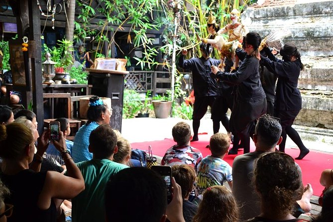 Wat Paknam Walking Tour - Wat Kamphaeng Bangchak: a second temple stop for contrast