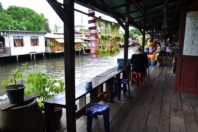 Wat Paknam Walking Tour - How the guide changes the whole day: Champ and attentive Q&A