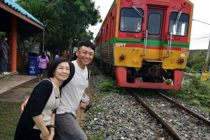 Wheelchair & Luxury Tour to Floating & Railway Markets - Khum Damnoen Restaurant time: plan for lunch you choose
