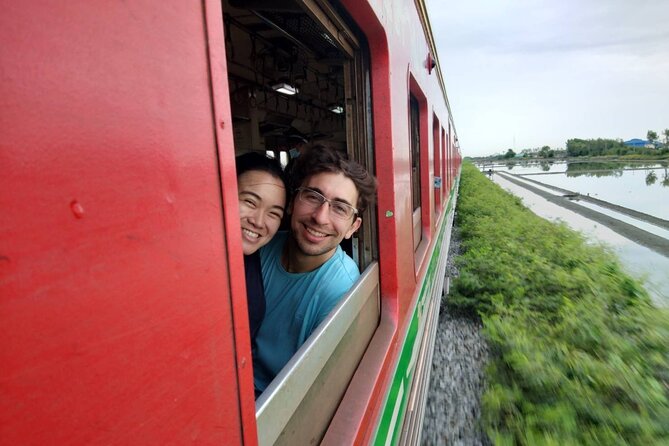Wheelchair & Luxury Tour to Floating & Railway Markets - Price and value: what $367.39 buys you in the real world