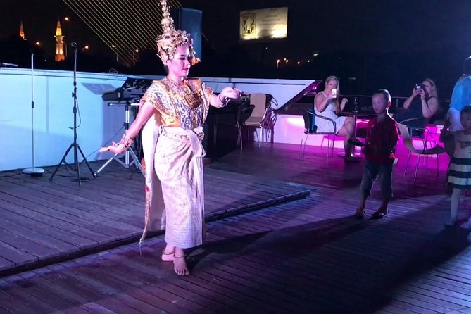 Wonderful Pearl: Bangkok's Dinner Night Cruise - Drinks and the money question: is $66.48 really good value?