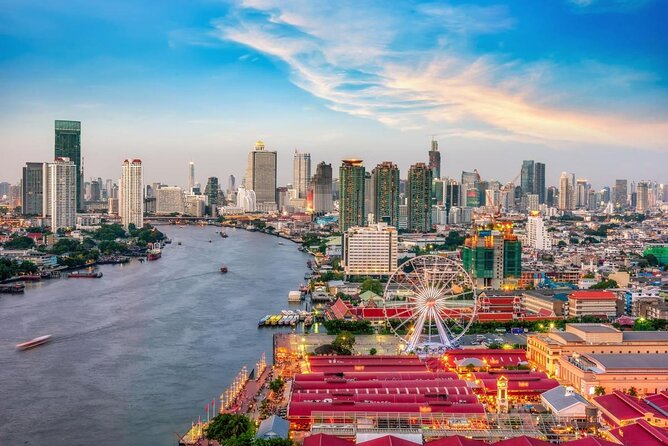 Wonderful Pearl Dinner Cruise - Why a Bangkok Chao Phraya dinner cruise makes sense