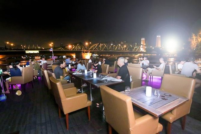 Wonderful Pearl Dinner Cruise - Thai classical dance and the live music band
